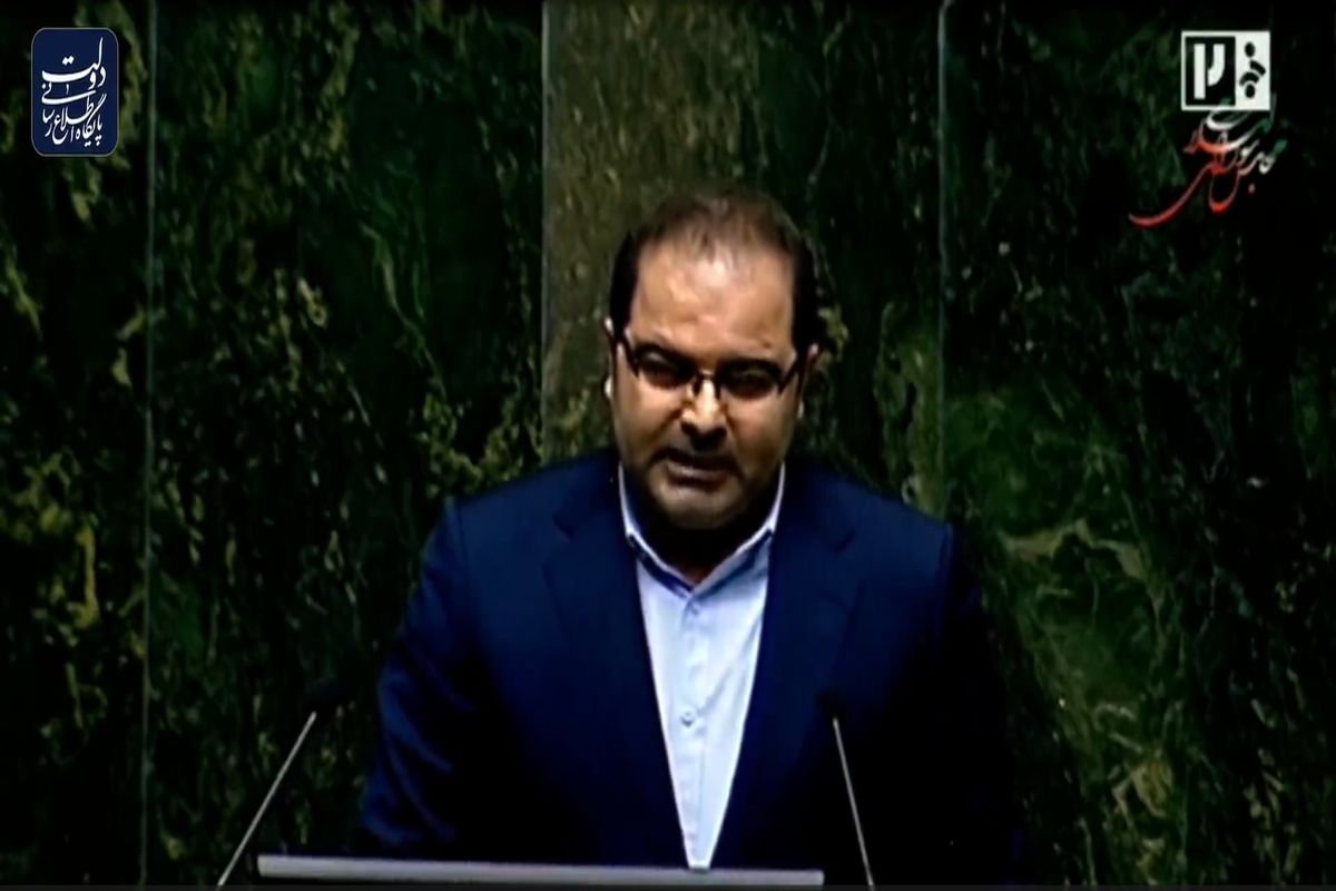 معاون وزارت صمت