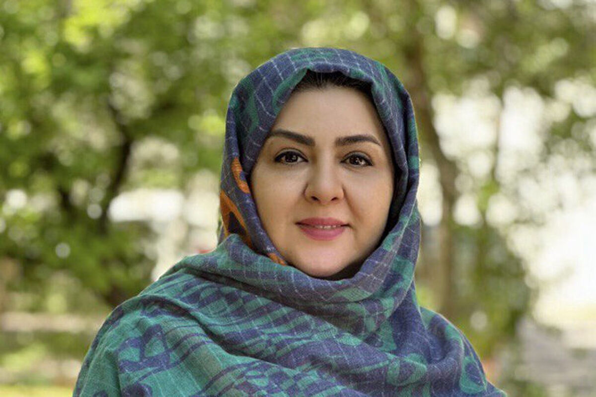 مریم اسلامی شاعر