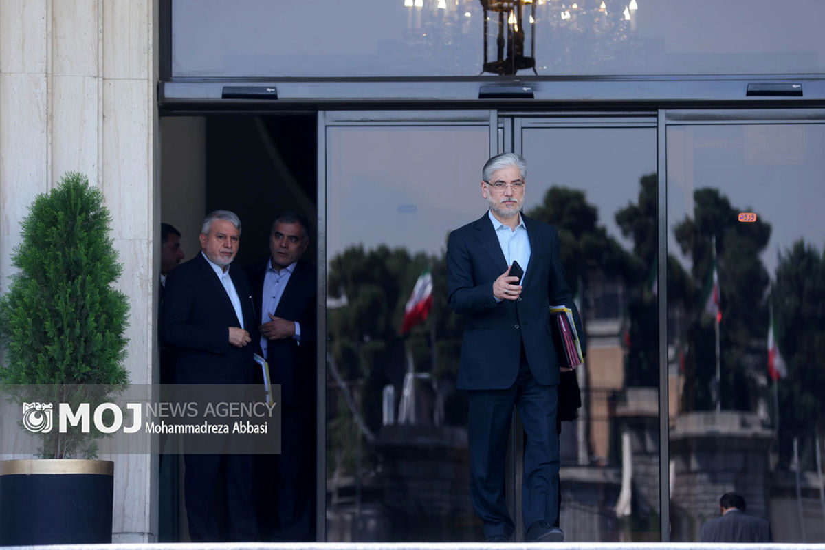 حاشیه جلسه هیات دولت - ۱۸مهر