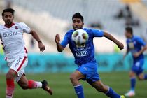 برتری استقلال برابر نساجی در نیمه نخست