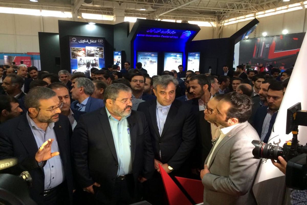 افتتاحیه نمایشگاه