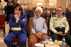 همایش روز ملی اصناف و هفته قوه قضائیه در یزد برگزار شد + عکس