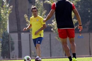 بازیکنان نفت خواستار تمرین با کریمی شدند