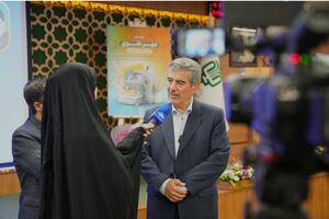 آغاز توزیع بسته‌های نوشت‌افزار رایگان در روستای کنار سیاه هرمزگان