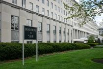 آمریکا اصلاح ساختار خود و شکل گیری تغییر و تحولات در بدنه وزارتخانه را تکذیب کرد