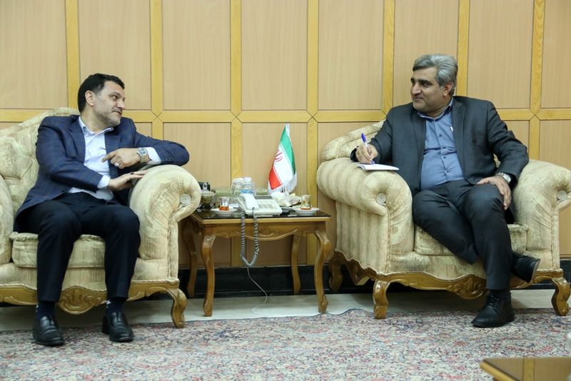 استاندار گیلان با معاون برنامه و امور اقتصادی وزارت نیرو دیدار کرد