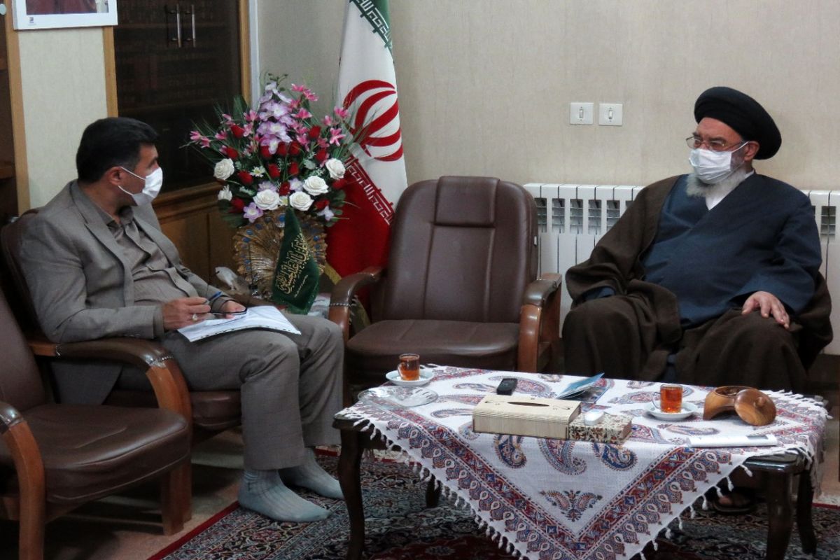 امام جمعه اصفهان و