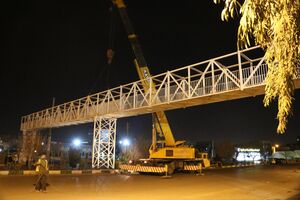 نصب ۴ پل عابر پیاده در بلوار الغدیر