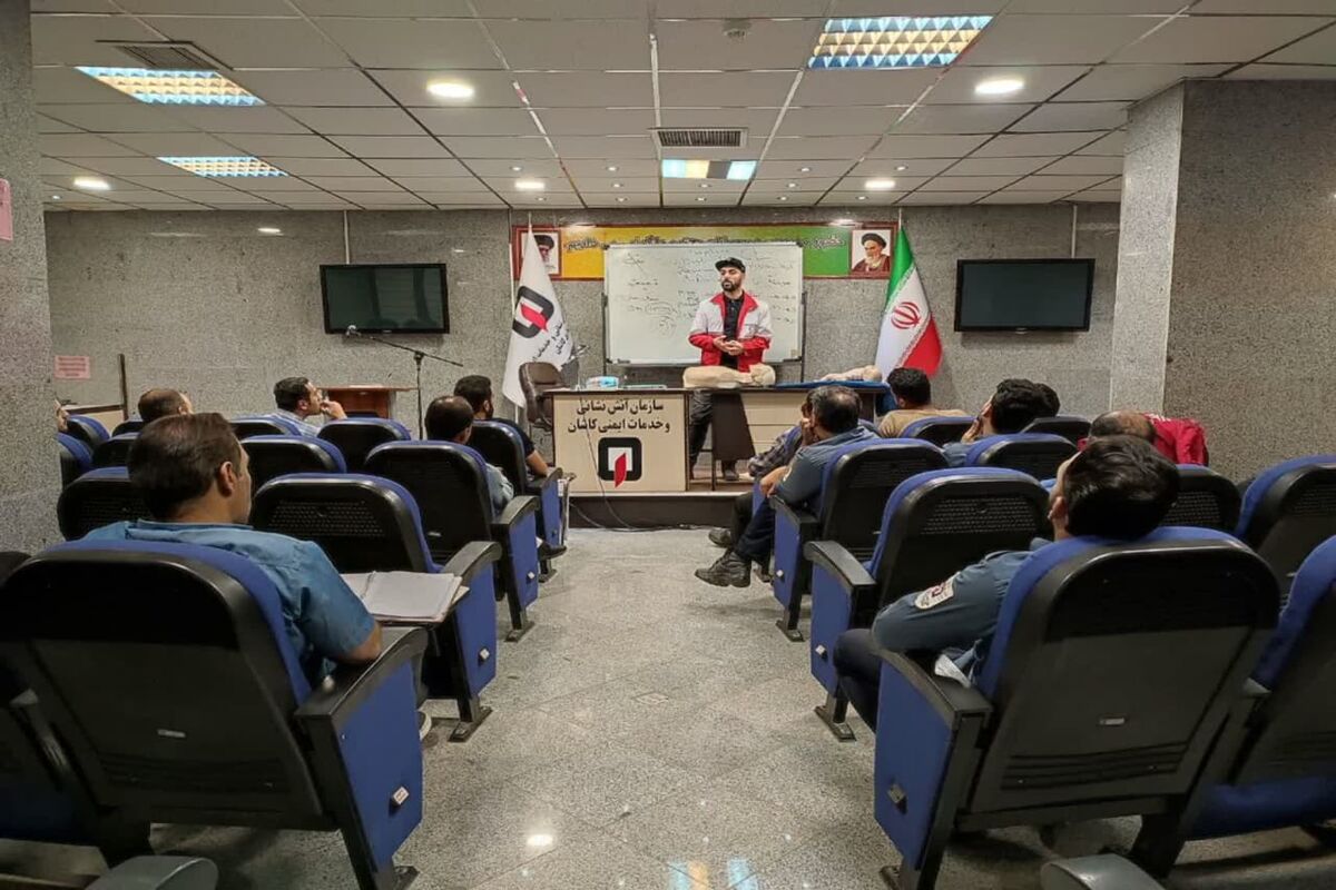 آموزش آتش نشان