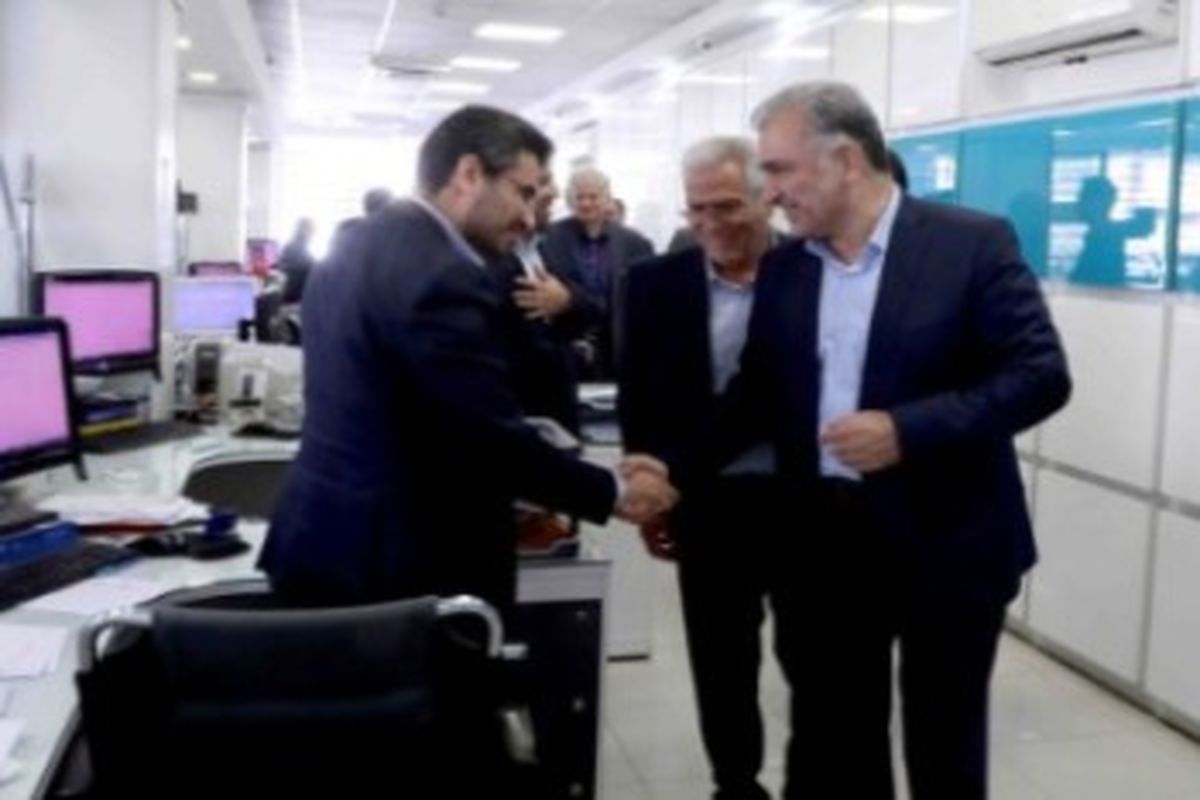 بازدید مدیرعامل بانک دی از شعب ایثار و سجاد مشهد