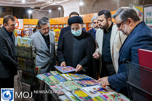 بازدید رئیس جمهور از سی و چهارمین نمایشگاه بین المللی کتاب 