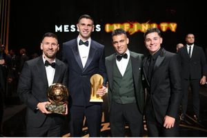 رونالدو نبود، مسی ۱۵ توپ طلا داشت