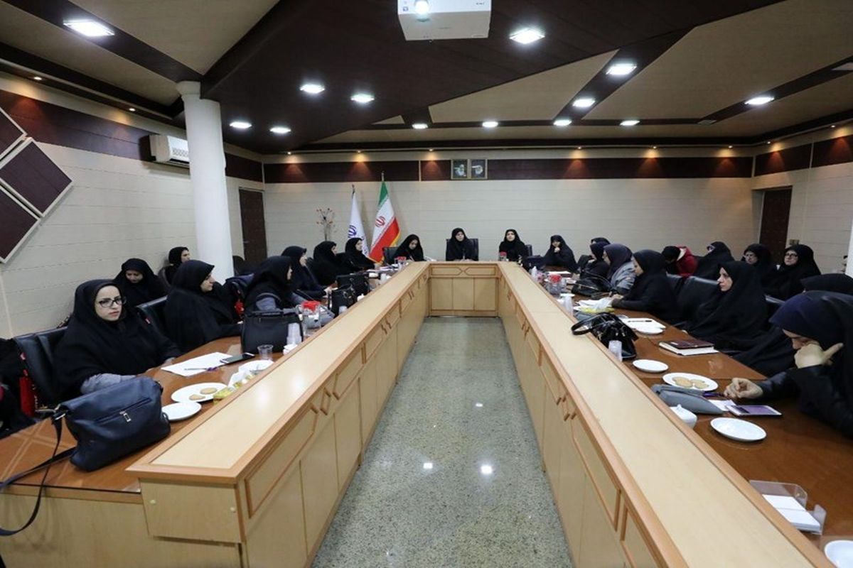 مديركل بانوان استانداری کرمانشاه