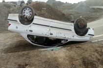 7 مصدوم در اثر واژگونی سمند در محور نایین - انارک
