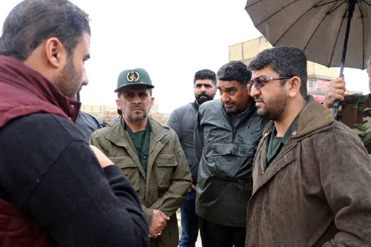 بازدید جانشین فرماندهی سپاه فجر فارس از سیل شیراز