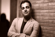 پارتی پربازیگرترین نمایش آرش عباسی در سایه اجرا می شود