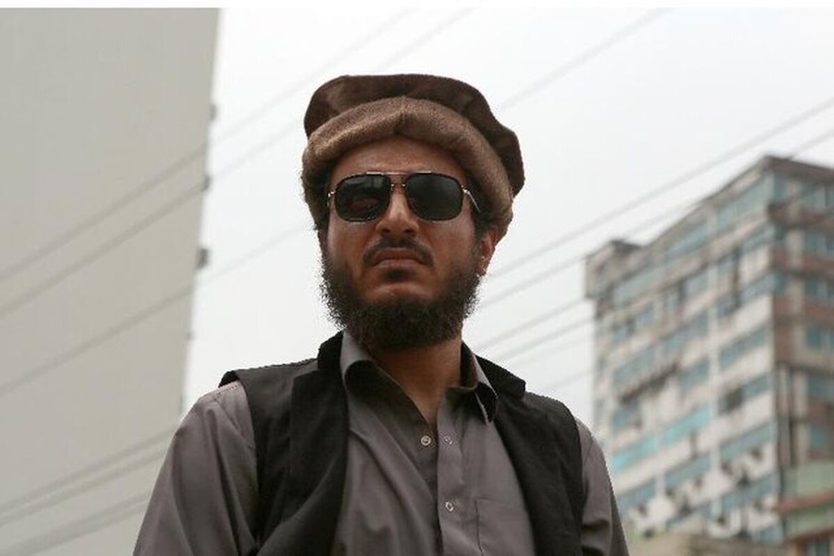شبی که ماه کامل شد