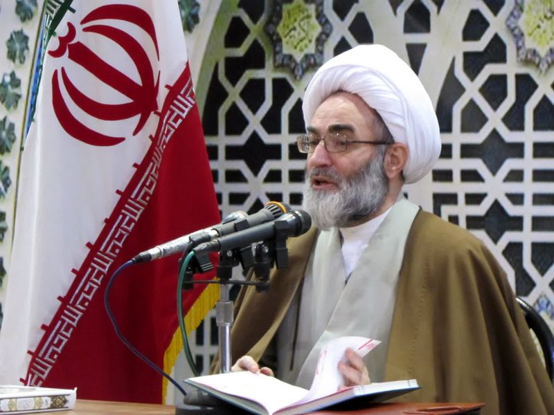 برخی از افراد با زد و بند سیاسی وارد عرصه مدیریتی میشوند