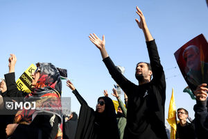 کری‌خوانی جوانان تهرانی برای ترامپ + فیلم