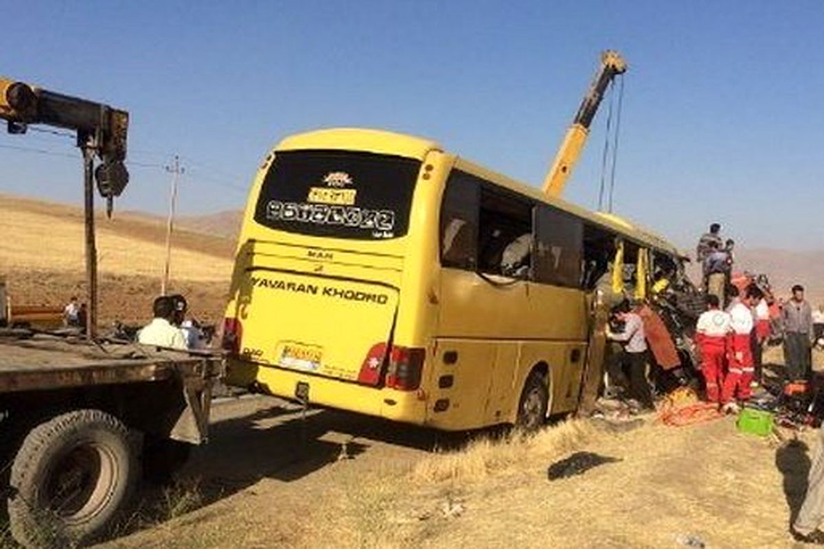 اصفهان- تصادف اتوبوس و تریلر