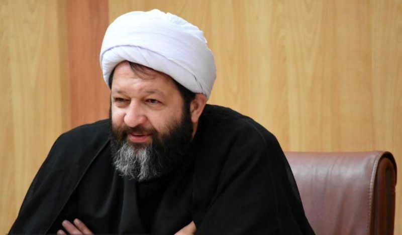 فومن از کمبود درآمد رنج می برد
