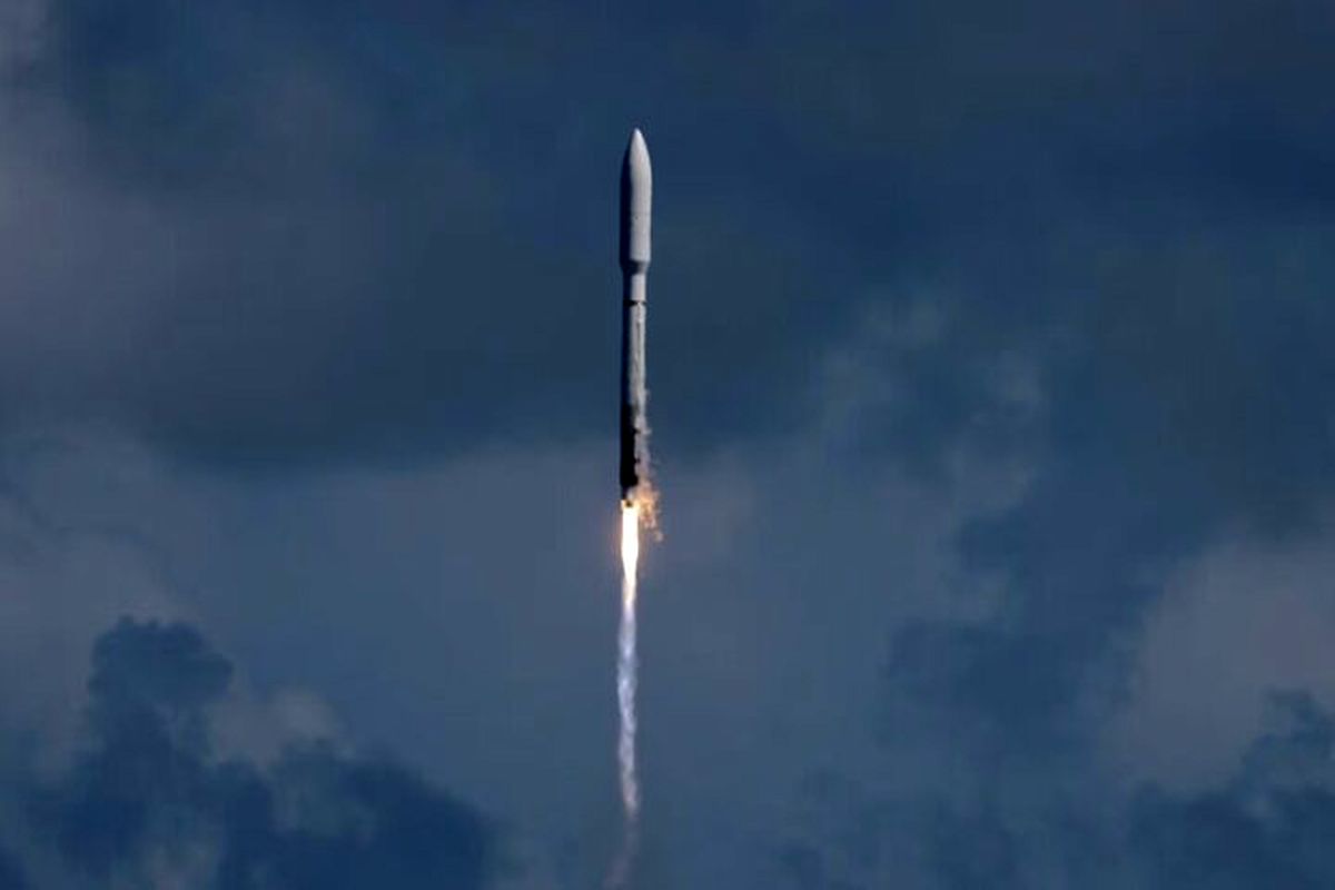 ماهواره اینترنتی موشک