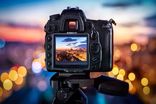 بهترین دوربین عکاسی برای سفر، پرتره و طبیعت در سال 2025