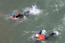 واژگونی یک شناور در اسکله تفریحی کیش حادثه آفرید