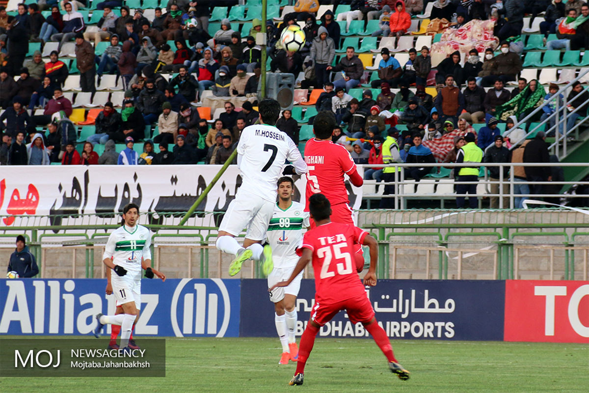 دیدار تیم های فوتبال ذوب آهن ایران و آیزاول هند