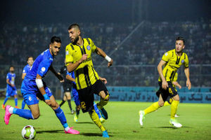 پخش زنده بازی پارس جنوبی جم و استقلال از شبکه سه سیما