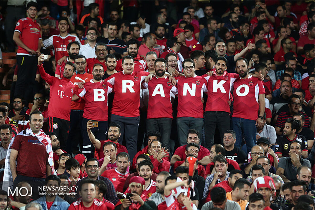 دیدار+تیم+های+فوتبال+پرسپولیس+و+ماشین+سازی+تبریز_تماشاگر+پرسپولیس+