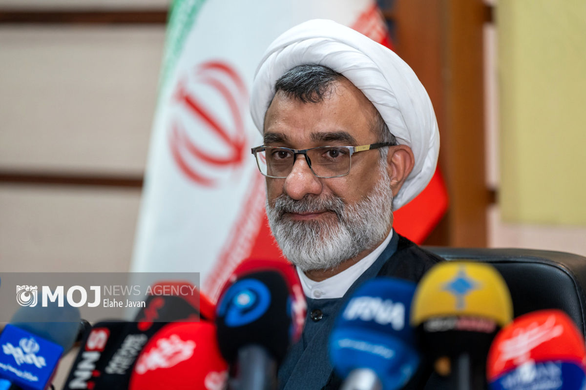 عبدالحسین خسروپناه + دبیر شورای عالی انقلاب فرهنگی