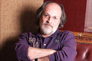 امین تارخ به نمایش مارلون براندو پیوست