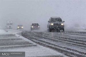 کاهش دید و لغزنده بودن جاده های کردستان در اثر بارش های نزولات جوی