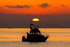 آمریکا به یک شناور دیگر در آب‌های بین‌المللی حمله کرد