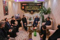 دیدار وزیر کشور با خانواده شهیدان شادمانی، ربانی و محرابی
