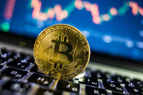 قیمت ارزهای دیجیتال در بازار ۲۳ مهرماه ۱۴۰۱/ نوسان بیت کوین در کانال ۱۹ هزار دلار