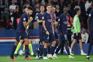 در PSG می‌مانم