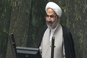 امروز بانک ها، بنگاه داری می کنند و از تولید حمایتی نمی شود