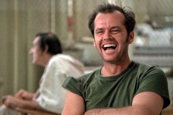 «دیوانه از قفس پرید» با صدای ناصر طهماسب از شبکه نمایش پخش می شود