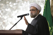 هیچ تناسب و نگاه فرهنگی در ساخت و سازهای اطراف حرم مطهر وجود ندارد