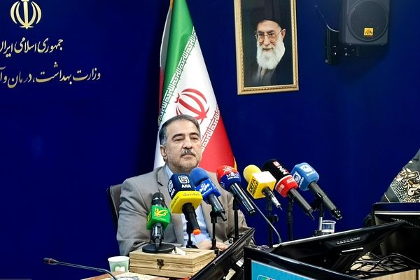 میانگین معوقات پرستاران به ۷ ماه کاهش یافت / کمبود ۱۰۰ هزار پرستار در کشور