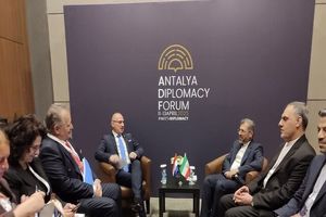 خطیب‌زاده با وزیر خارجه کرواسی رایزنی کرد