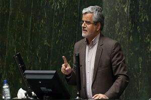 آقای روحانی گرانی لجام گسیخته خودرو و مسکن کمر مردم را شکسته است