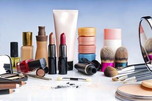 نمایشگاه تخصصی آرایشی، بهداشتی، سلولزی و خدمات مراقبت و زیبایی در شیراز برگزار می شود