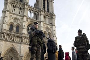 پاریس؛ شهر گردشگری یا پادگان نظامی