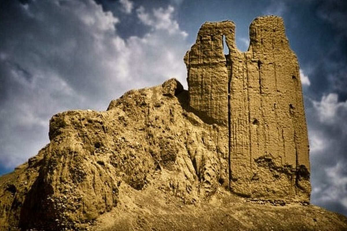 قلعه هزاره میناب