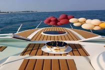  استفاده از بادکنک ها ولوازم تزیینی نایلونی برروی شناورها و قایق های تفریحی ممنوع شد