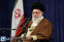 Muslim States should cut off Zionist regime's lifelines