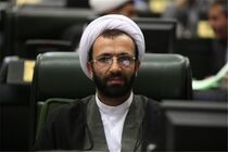 حقوق‌بگیران نجومی باید عزل و محاکمه شوند
